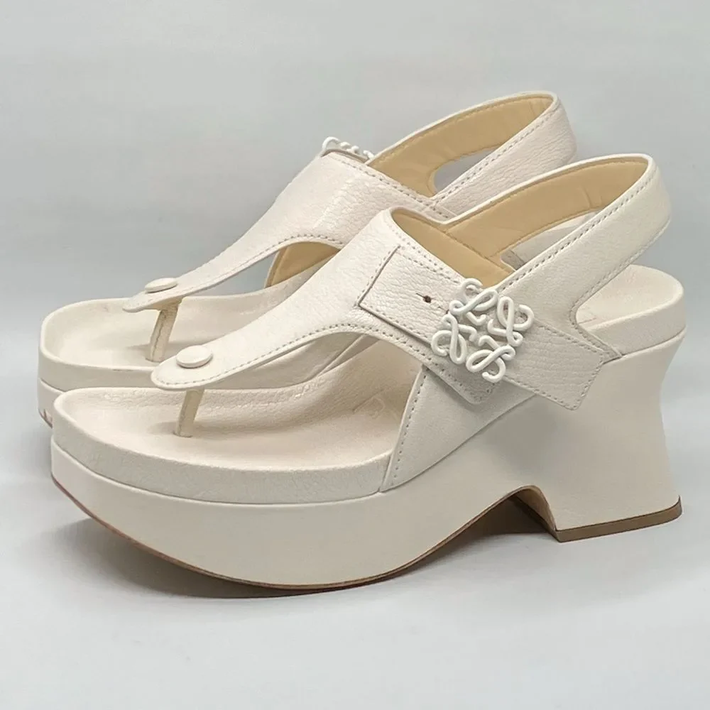 Loewe Ease leather platform thong sandals size 38